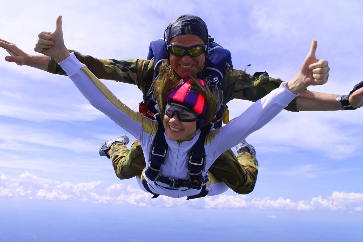 Прыжок с парашютом с инструктором