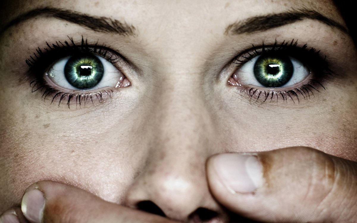 Необычные зрачки у людей