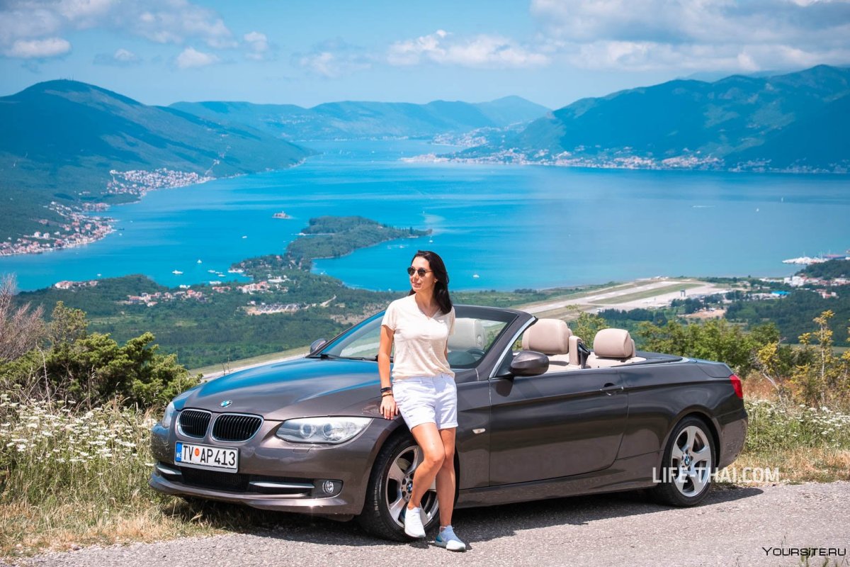 Человек в кабриолете