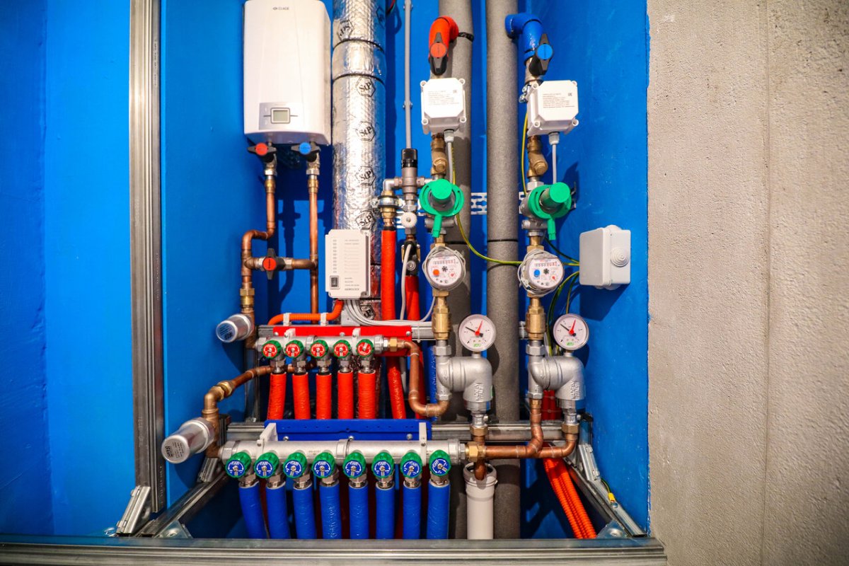 Коллекторный узел для холодного водоснабжения Рехау