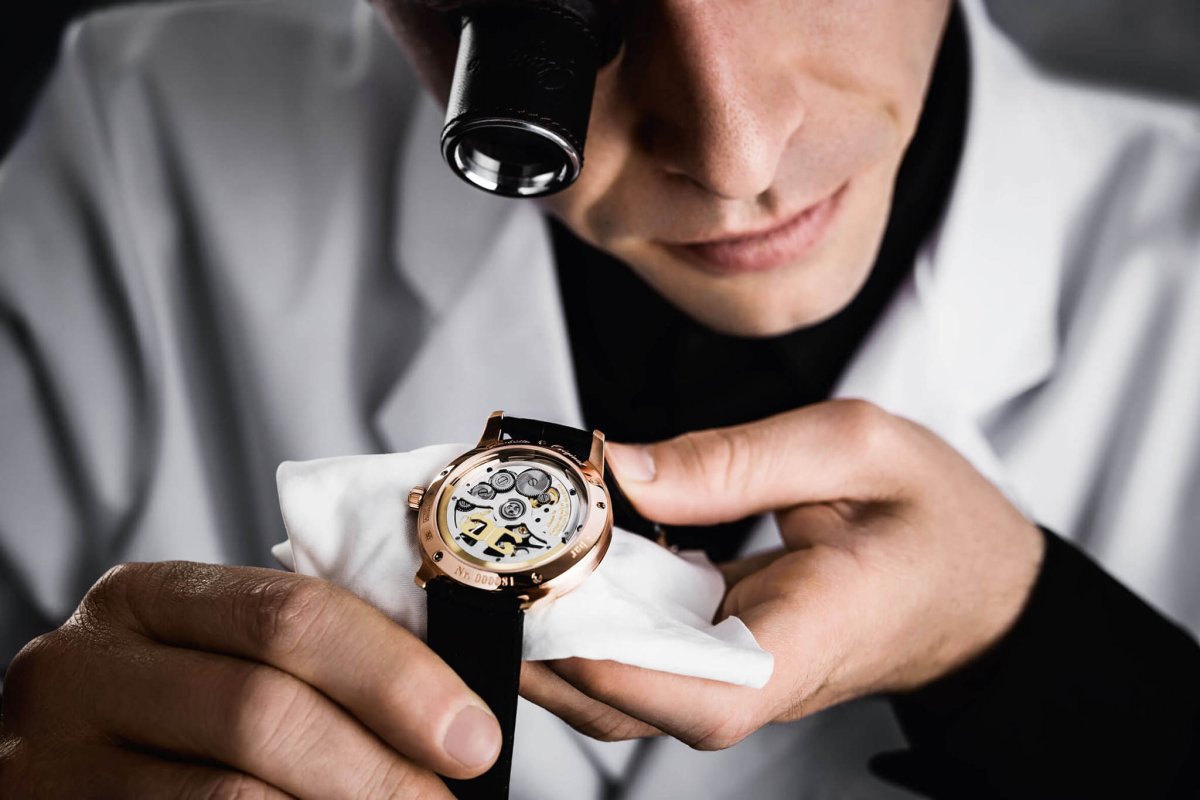 Часы и Часовщик