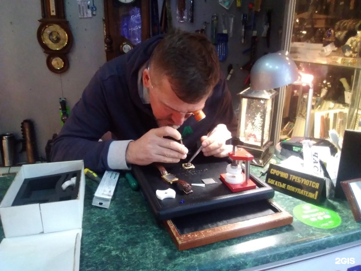 Часовой мастер фото