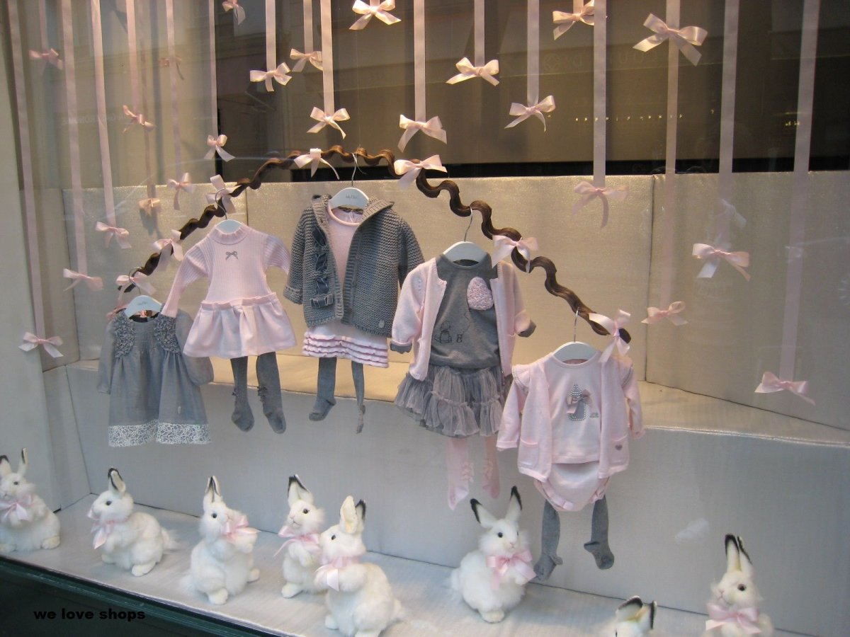 Витрины детских магазинов