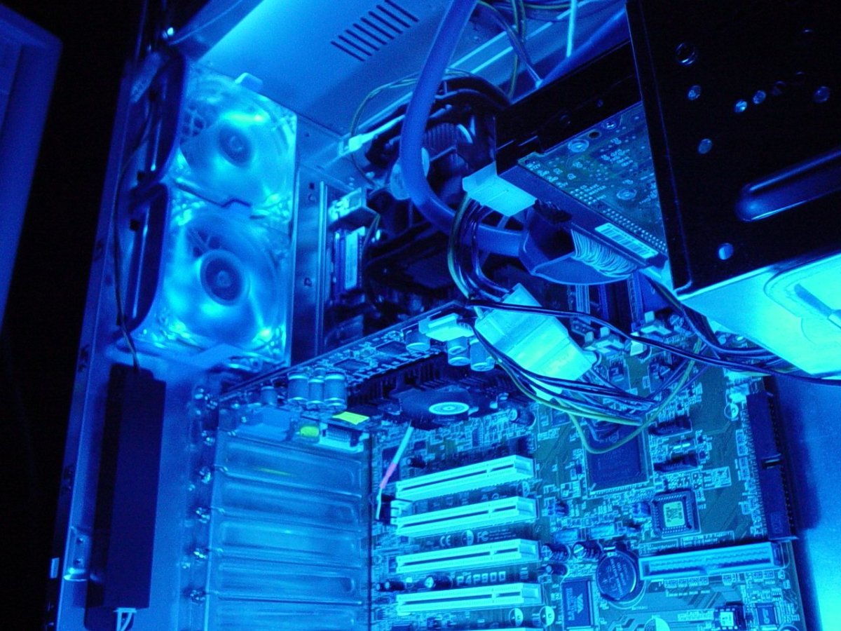 Системный блок + монитор