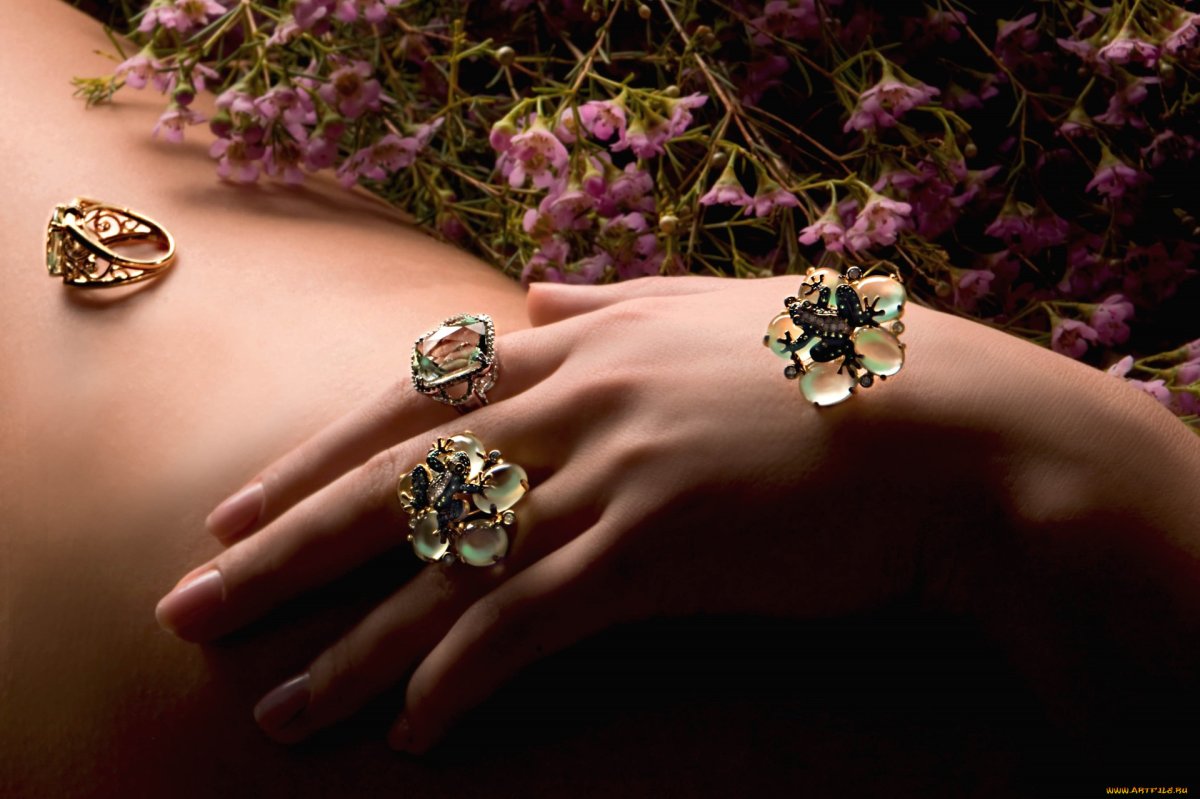 Ювелирные украшения фотосессия