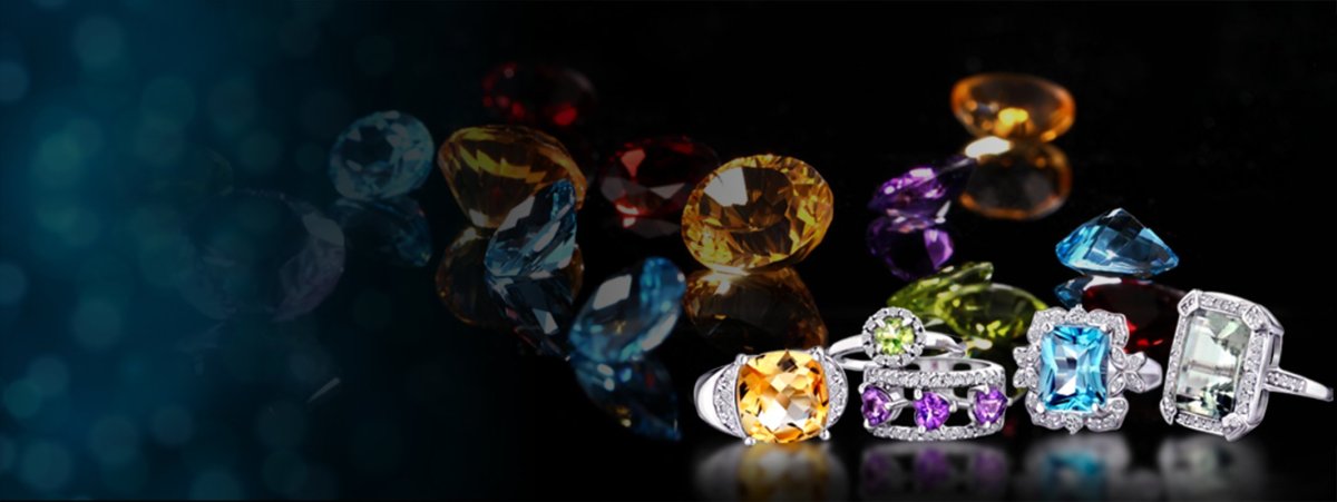 Много украшений