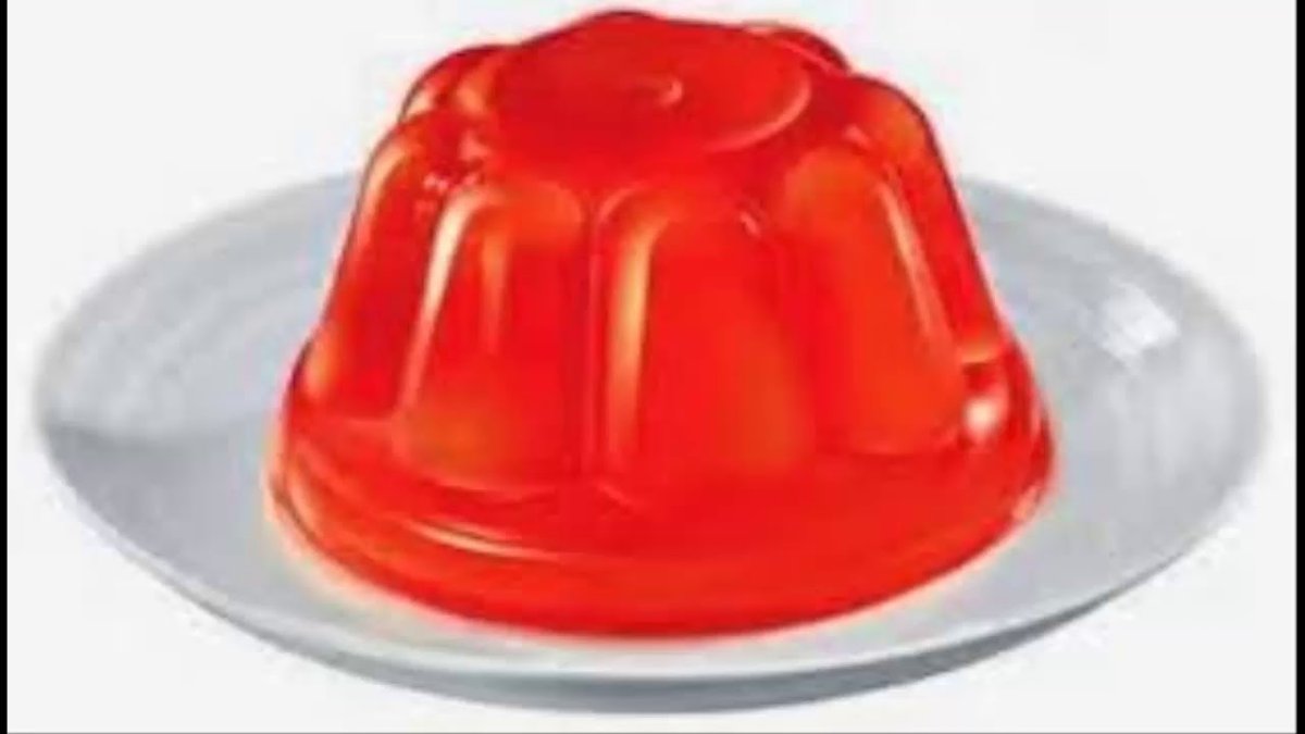 Желе на тарелке
