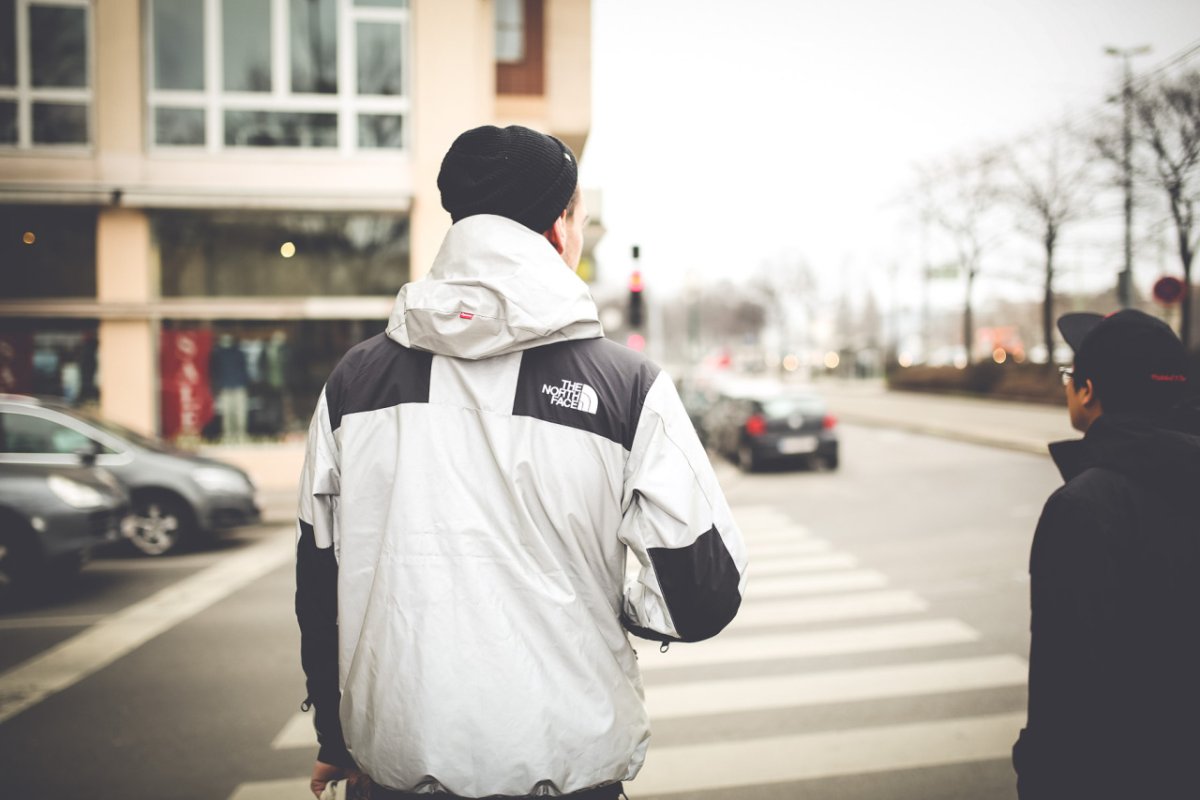 Девушка бандит