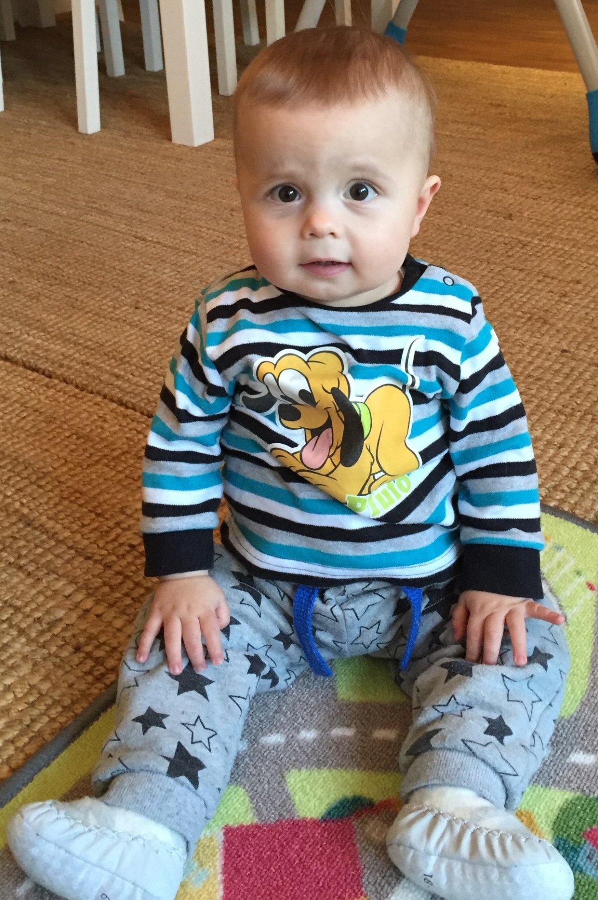 Мальчик 1 год дома