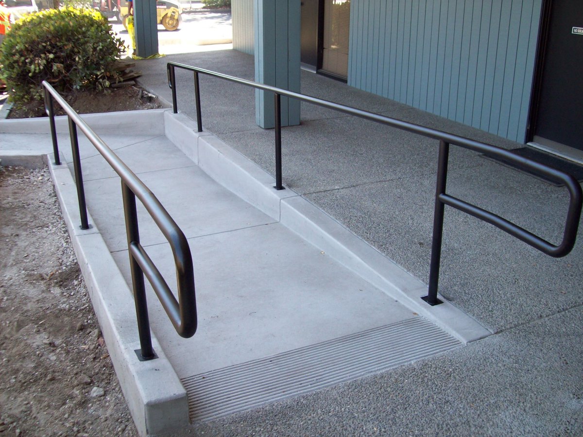 Ограждение пандуса