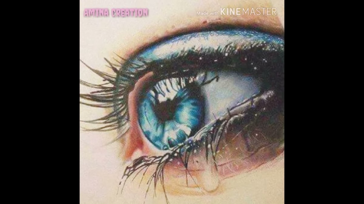 Накуренные глаза девушки