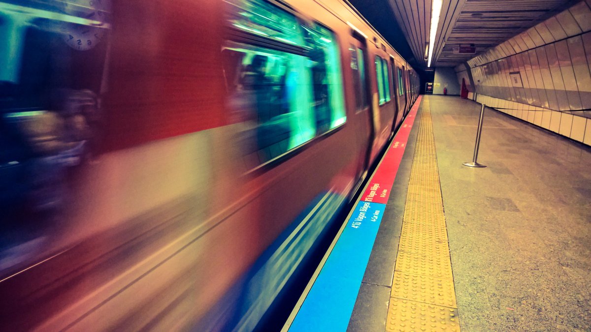 Артемий Лебедев Метропоезд концепт