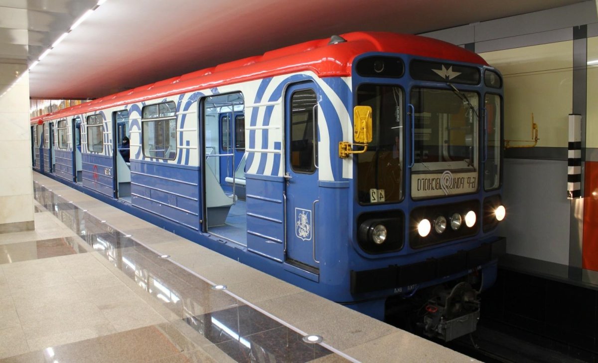 Тематические поезд Союзмультфильм в Московском метро