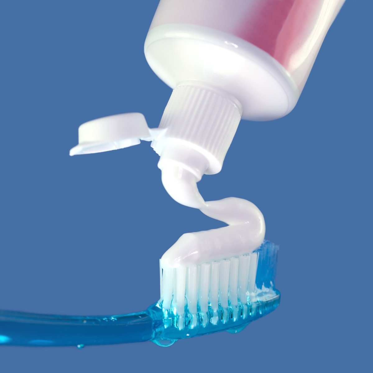 Тюбик пасты