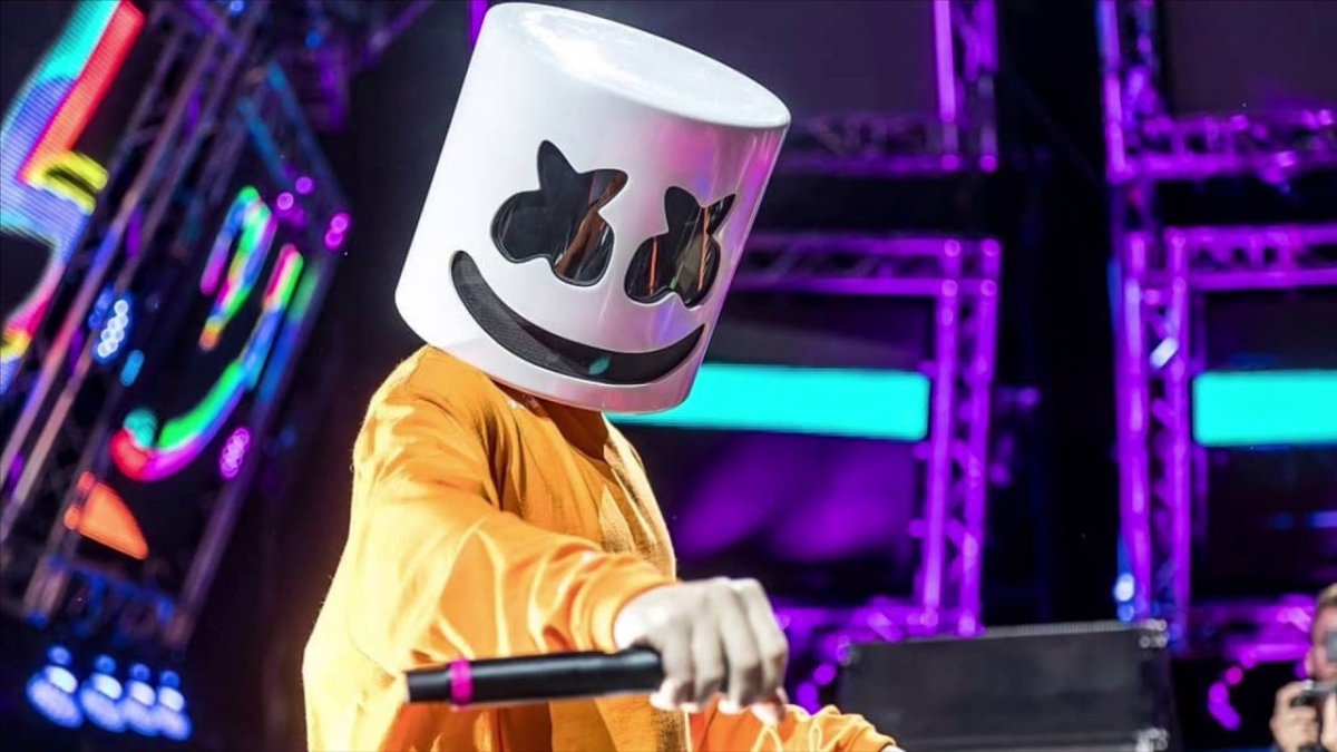 Маршмеллоу певец без маски