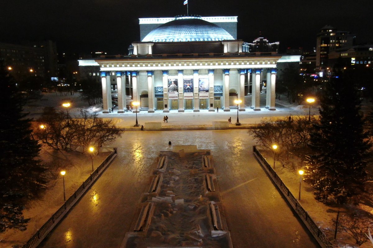 Зал театра НОВАТ Новосибирск