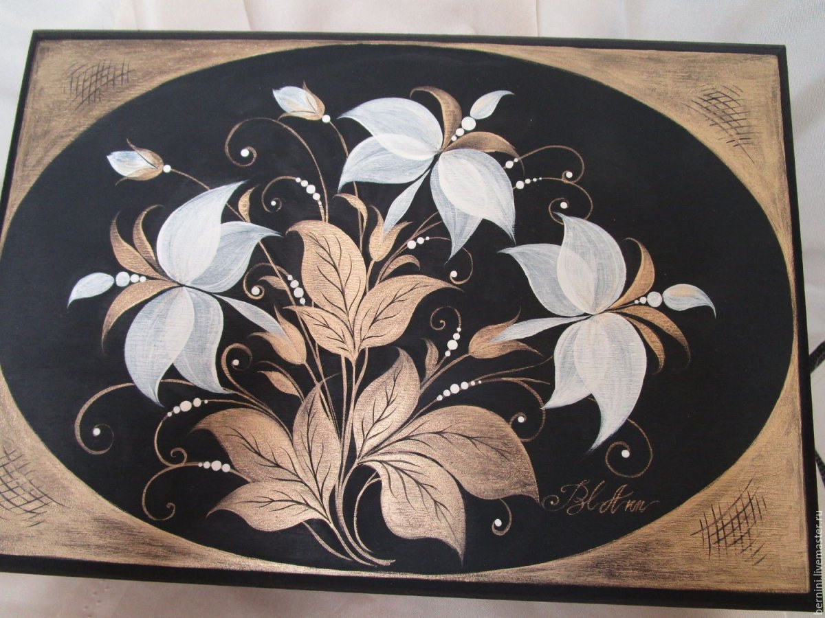 Петербургская роспись подносов