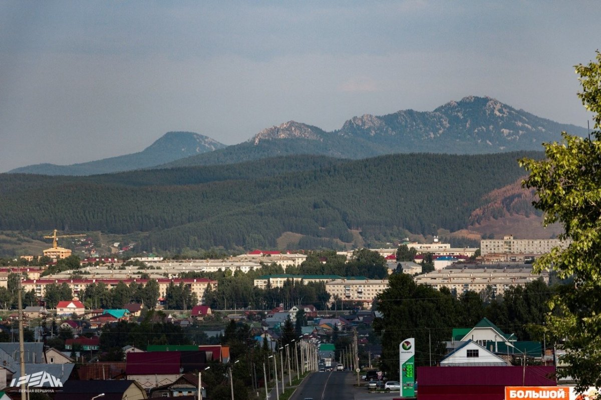 Малиновые скалы Башкирия