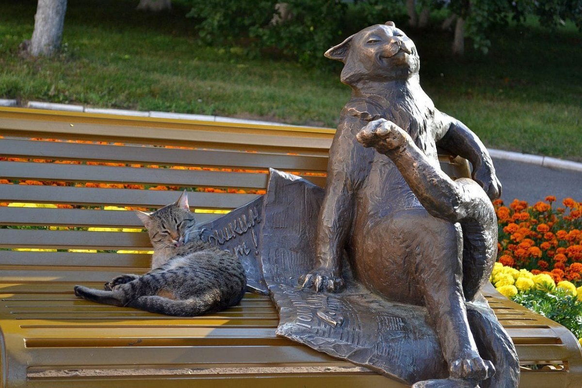 Йошкар-Ола Ешкин кот памятник