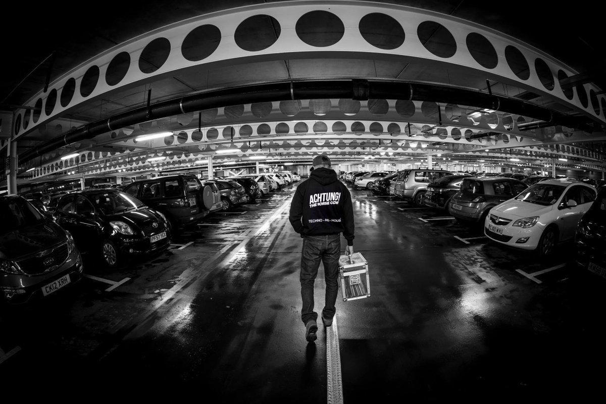 Рабочий стол в стиле андеграунд