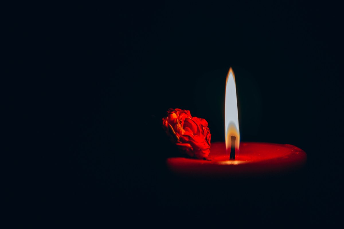 Траурная свеча
