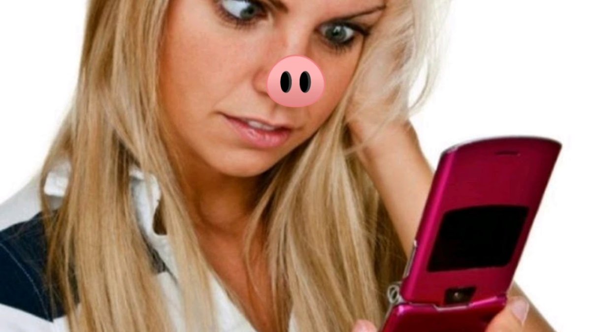 Женщина с телефоном