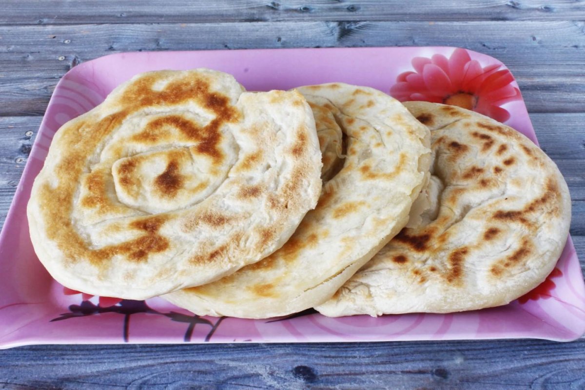 Лепешка с сыром и зеленью