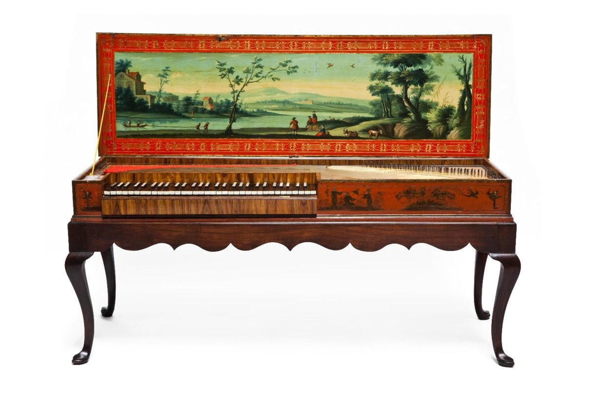 Клавикорд струнный музыкальный инструмент