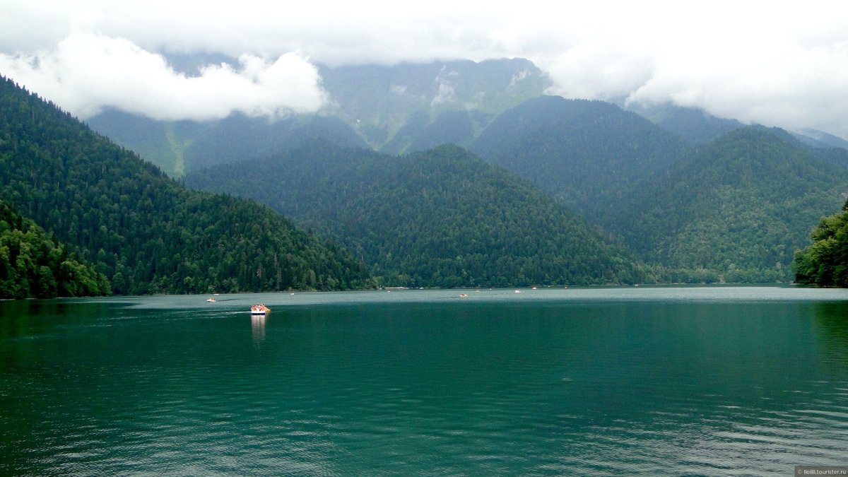 Озеро Рица Пицунда Абхазия