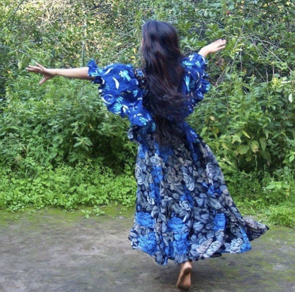 Босые цыганки