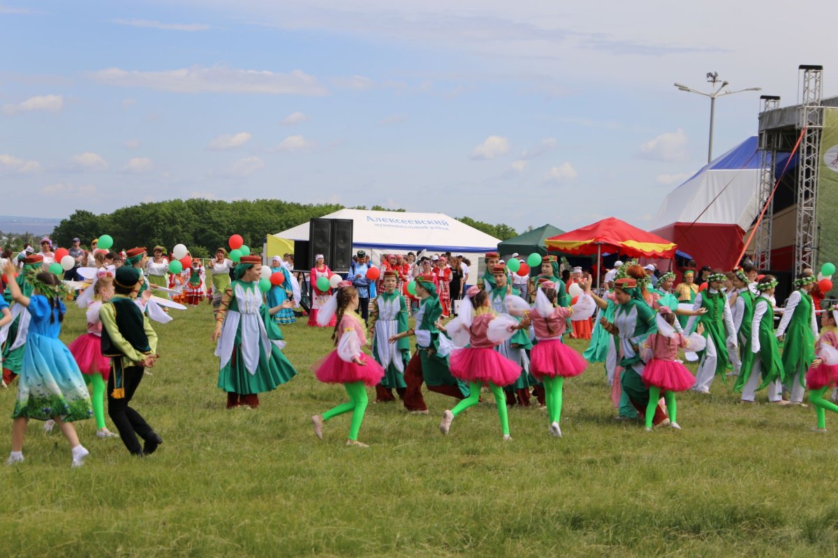 Фото праздник Сабантуй в селе Неверкино