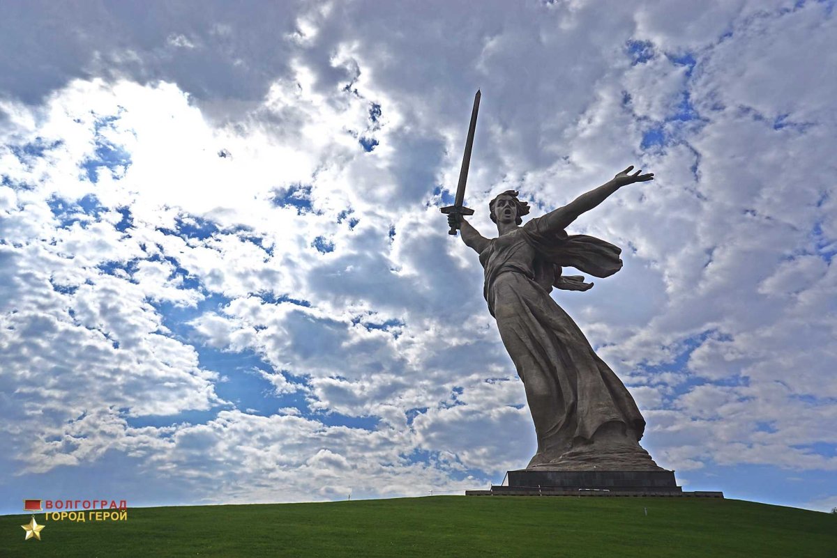 Статуя свободы Волгоград
