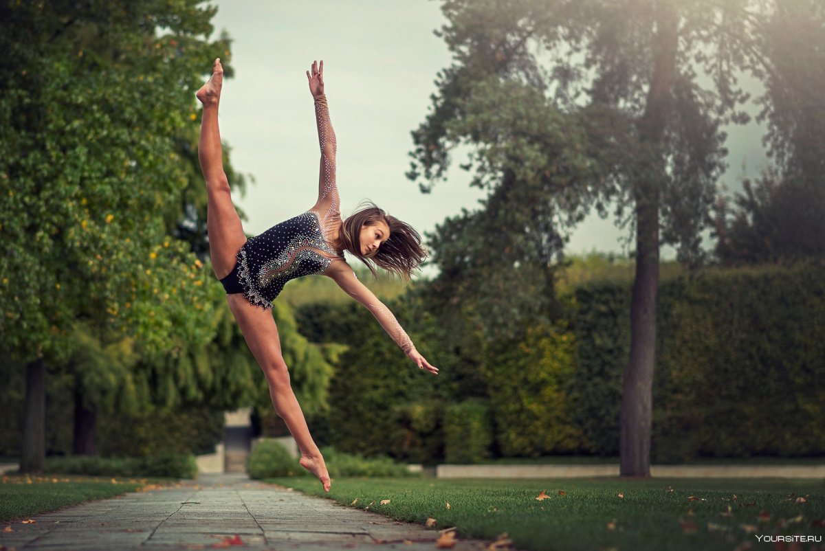 Красивые гимнастки
