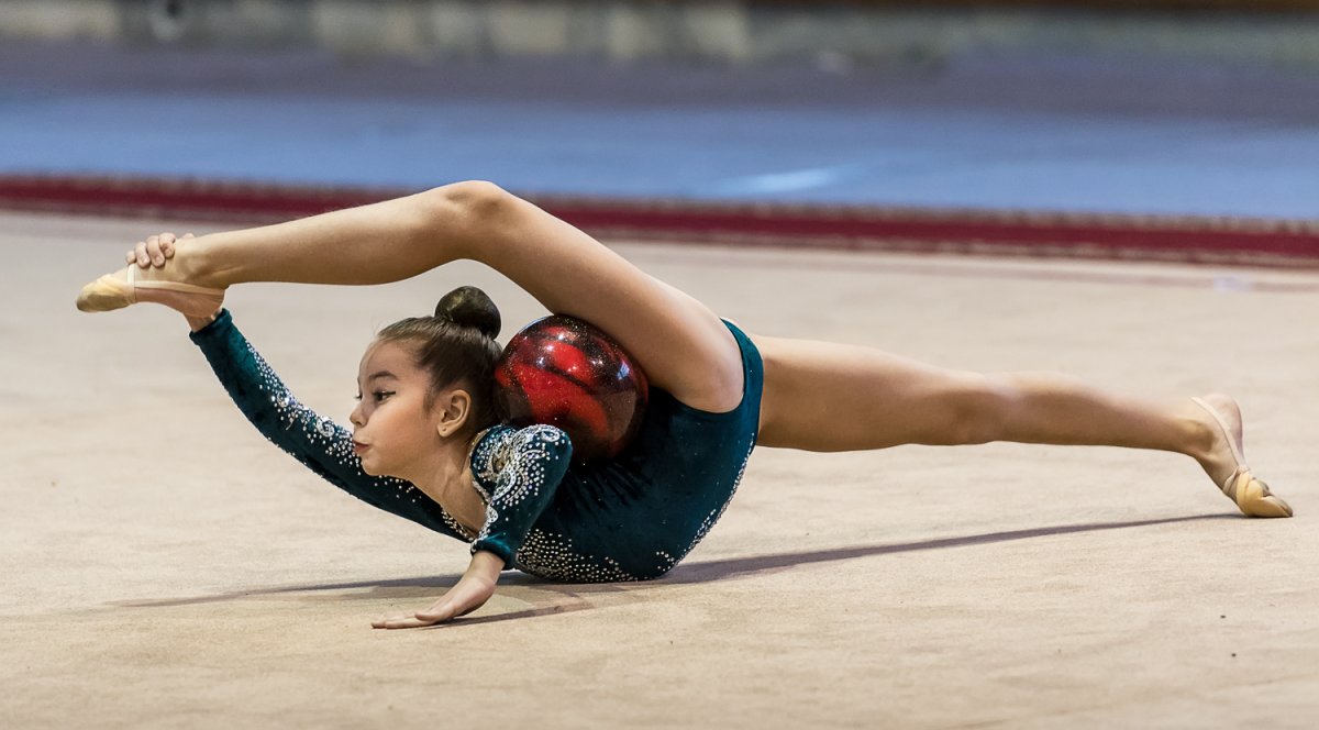 Красивые гимнастки