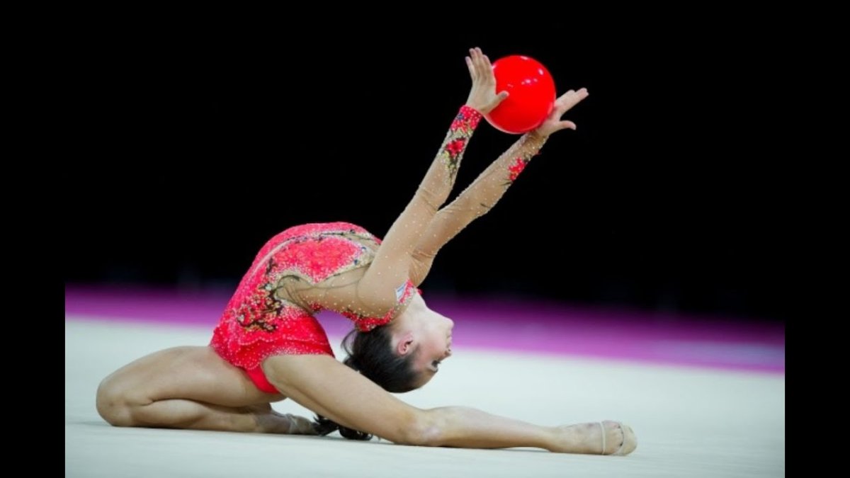 Красивые гимнастки